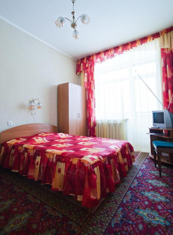 كيروف Hotel Iskozh الغرفة الصورة